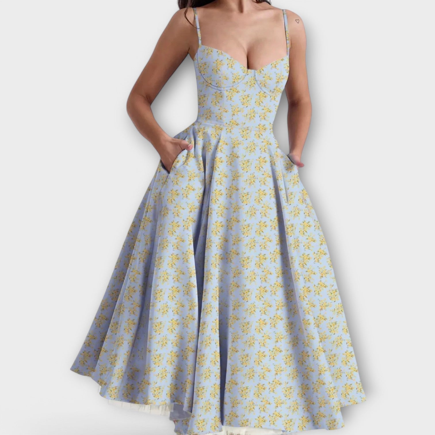 Mélie – Lätt sommarklänning med korsettdetalj