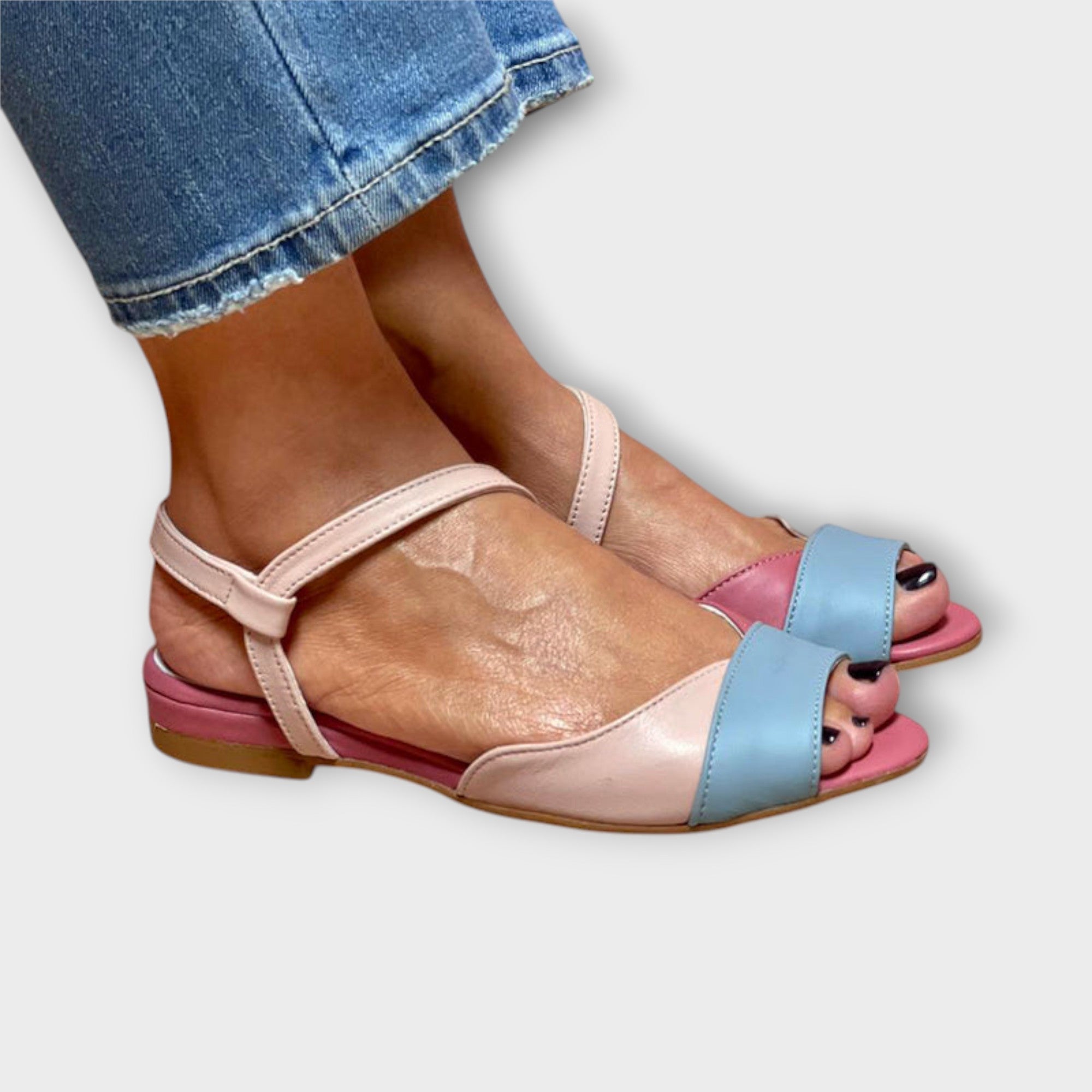 Roselina – Färgspel på Blockklackar