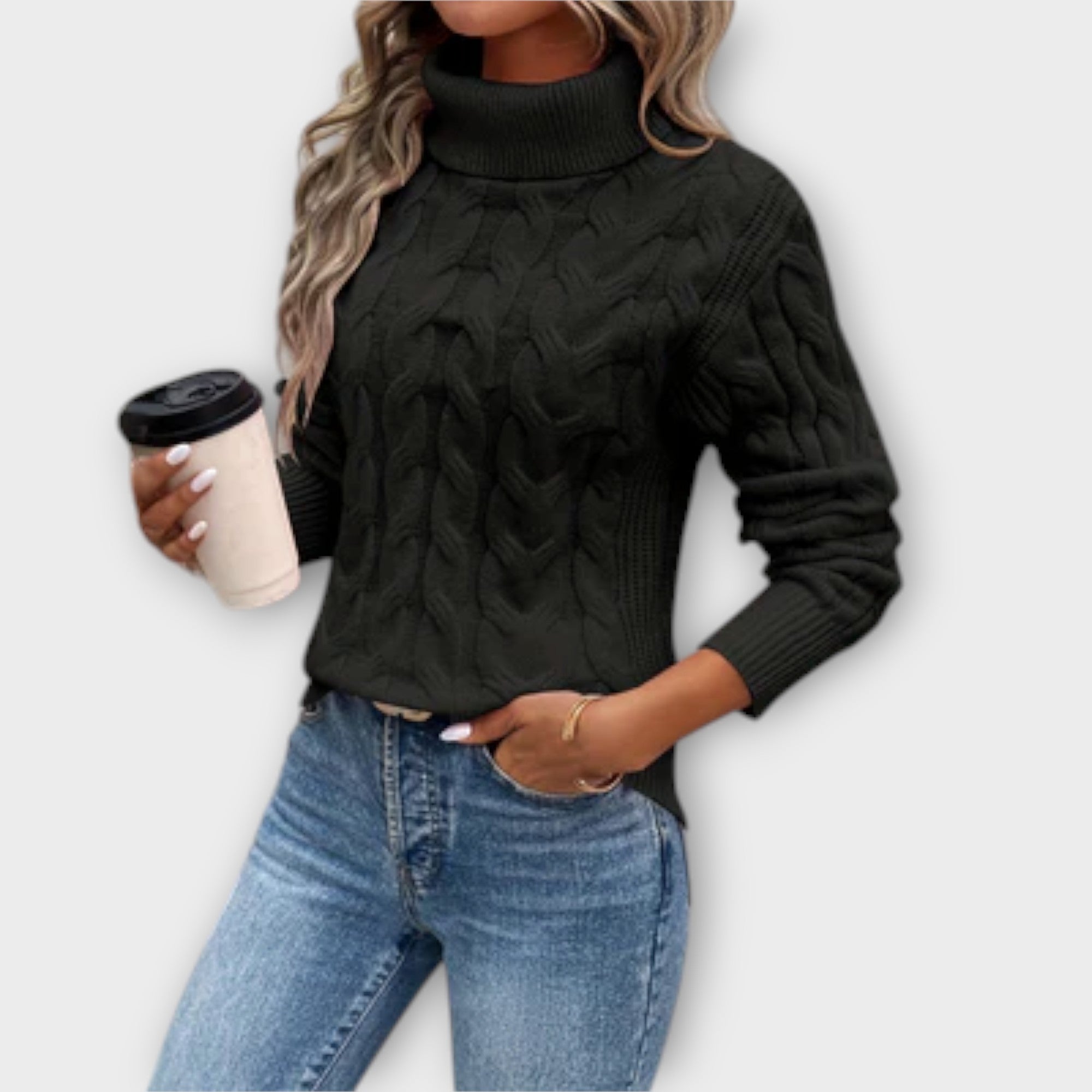Amelia – Elegant Turtleneck Sweater i Stickat