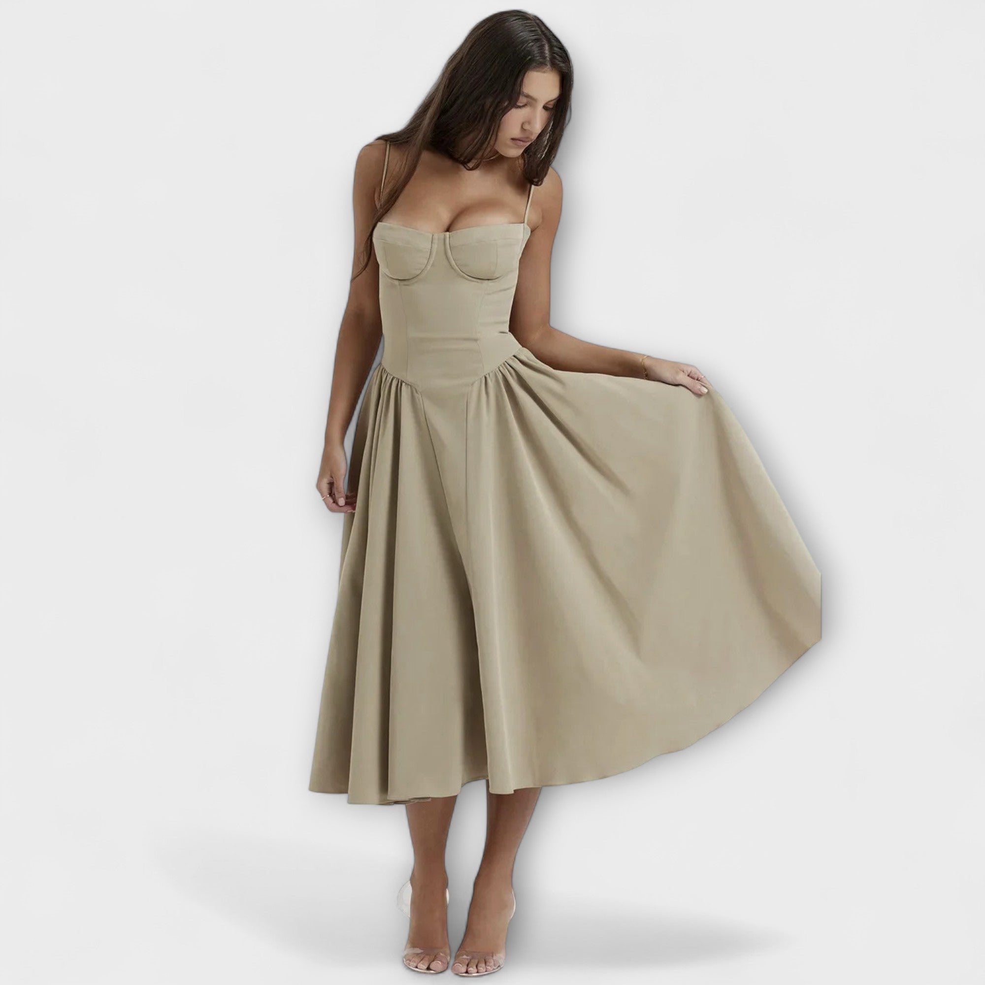 Rosalie - Sofistikerad ärmlös spetsklänning