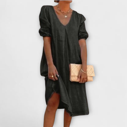 Fanny - Elegant sommarklänning med spetsdetaljer