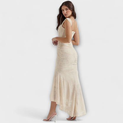 Renske - Lång klänning med en elegant och sofistikerad bodice